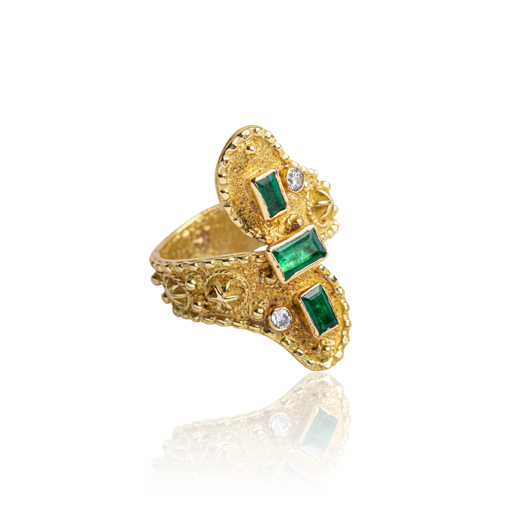 marilisi handcrafted artisan gold unique emerald diamond signature statement ring fine jewelry luxury side view bottom