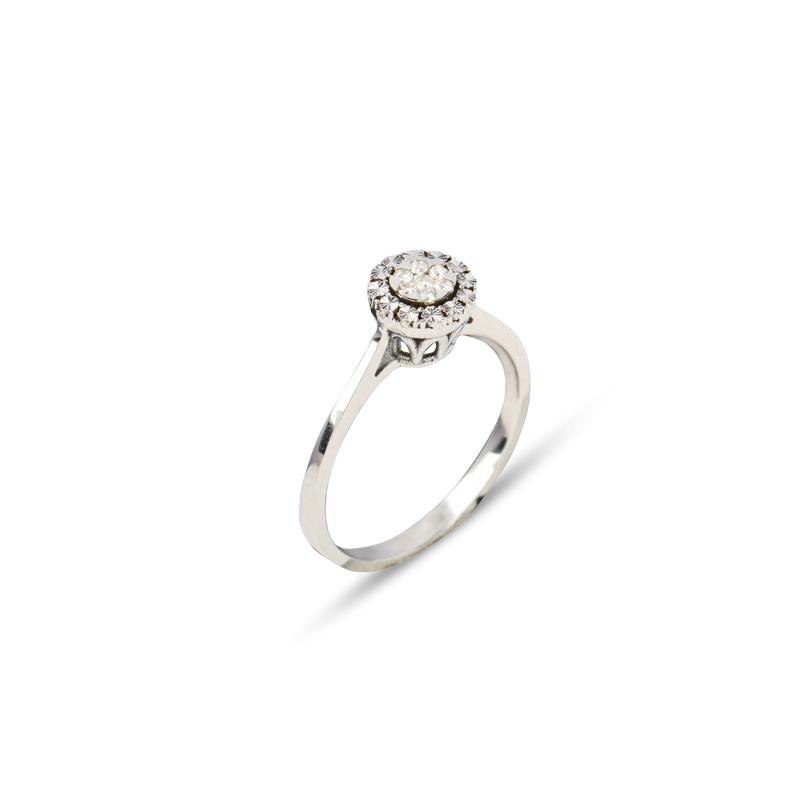 engagement ring in white gold with diamonds
