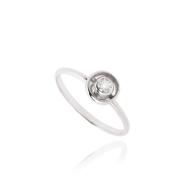 White Gold Ring with Diamond